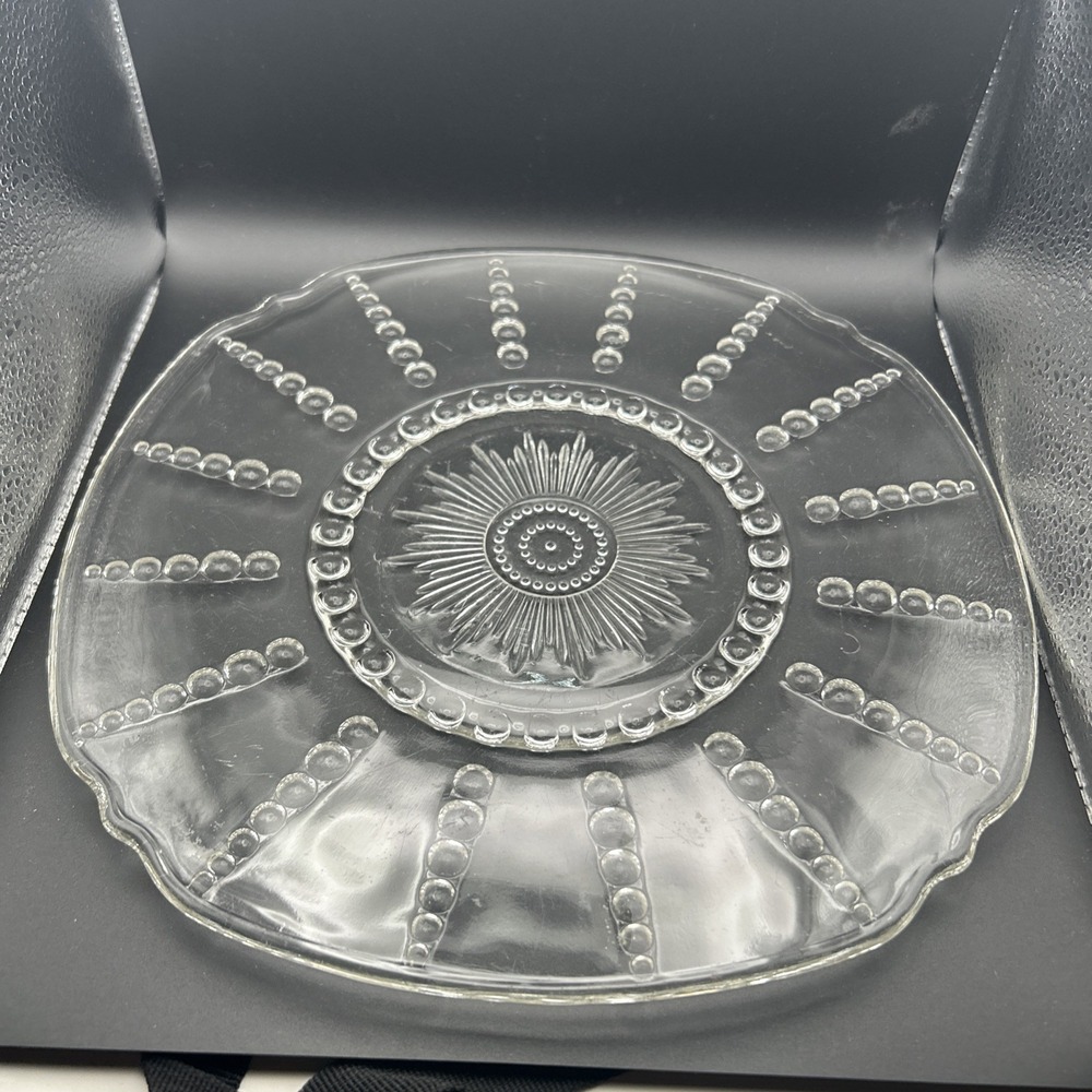 Vintage depression glass oyster and pearl Dessert Plate